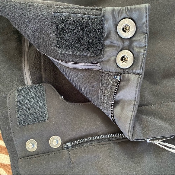 Free Country Black Snow pants. - Picture 4 of 6